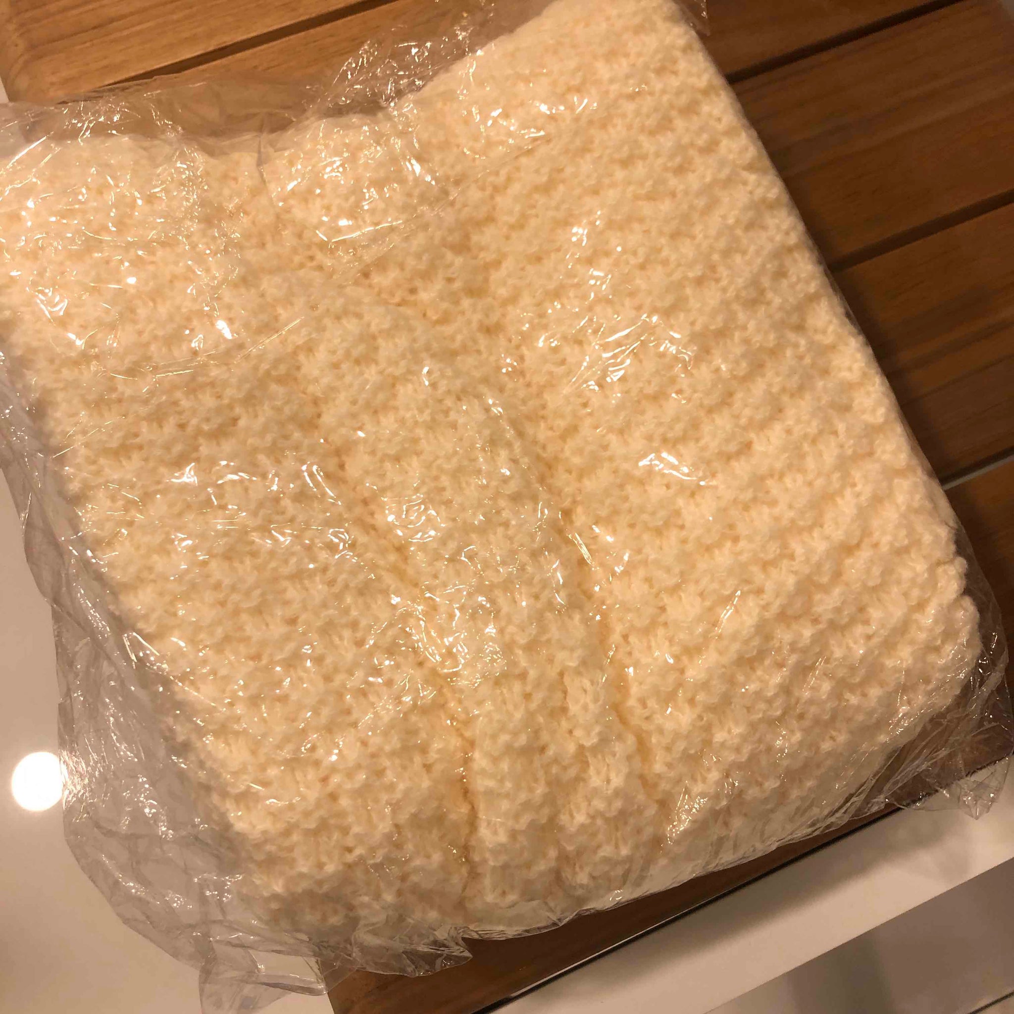 knit-throw-cream
