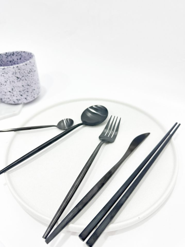 Black Cutlery Set (5pcs)