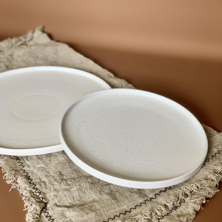 Oasis White Plate by Base Piece